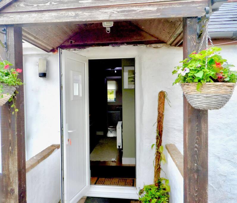 Stunning Annexe 1 Luxury Bedroom, Eating Area & Bathroom Only! ترورو المظهر الخارجي الصورة
