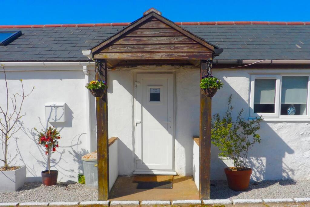 Stunning Annexe 1 Luxury Bedroom, Eating Area & Bathroom Only! ترورو المظهر الخارجي الصورة